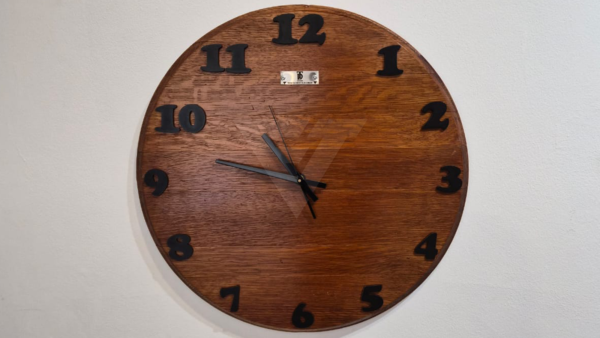 Relojes simples roble