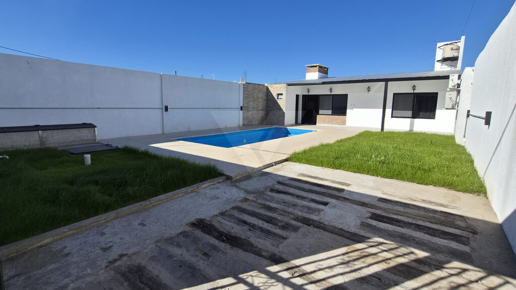 Empalme Villa Constitución, Dr.Julio Maiztegui 365